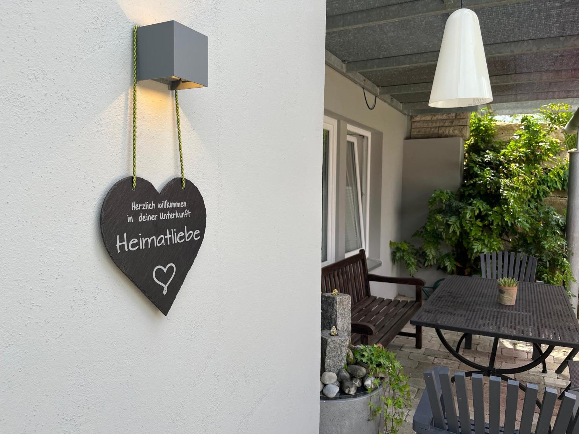 Schoene Ferienwohnung 2,5 Zimmer In Stadtnaehe Mit Eigenem Hofgarten Balingen Buitenkant foto