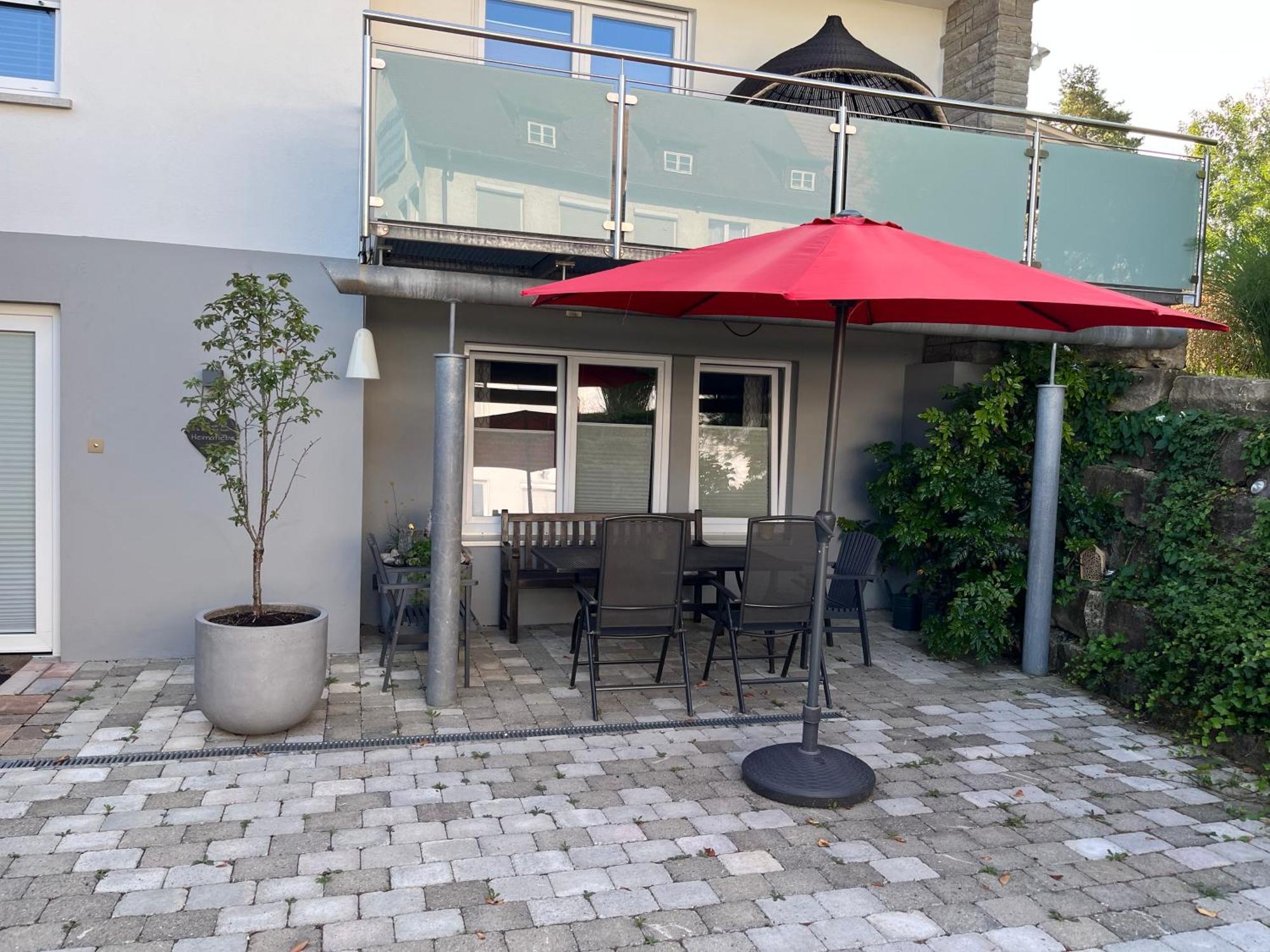 Schoene Ferienwohnung 2,5 Zimmer In Stadtnaehe Mit Eigenem Hofgarten Balingen Buitenkant foto